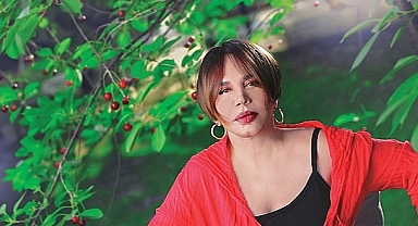 Sezen Aksu, Kıra Döke ile yüzümüzü güldürüyor