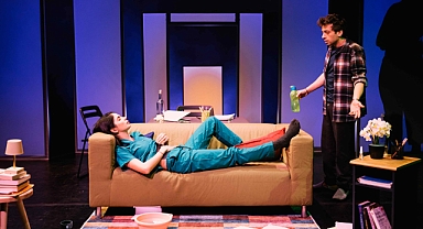 Engin Hepileri’nin yönettiği Kim Bu Ben, eylülde seyirci ile buluşuyor