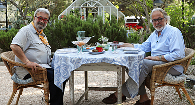 Mehmet Yaşin ve Teoman Hünal'dan Görevimiz Yemek İadeiziyaret