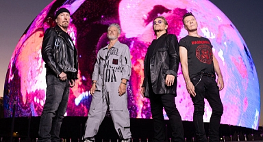 U2'dan yeni şarkı: Atomic City