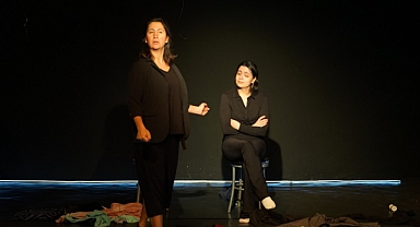 Adviye oyunu prömiyerini yaptı