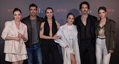 Kuş Uçuşu ekibi yemekte bir araya geldi