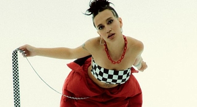 Melis Karaduman’dan yeni şarkı: Gaza Bastım