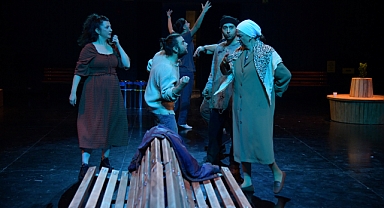  Alan Kadıköy’ün ilk prodüksiyonu Kayıp Adımlar seyirci karşısında