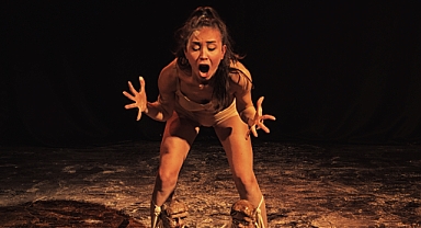 Medea’nın Parmak İzleri ocakta da sahnelenmeye devam ediyor