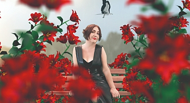 Nazan Öncel: Bugünün müzisyeni de şarkıcısı da bir şansı hak ediyor abisi