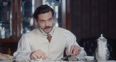 Hüseyin Rahmi Gürpınar’ın romanından uyarlanan Cadı nisanda vizyona giriyor