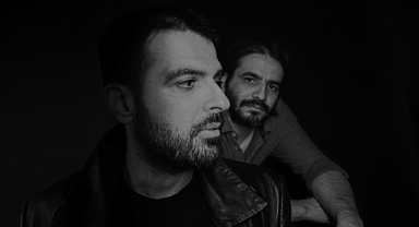 Mavi Huydur Bende’den yeni tekli: Yeri Geldi Kendimi Yaktım