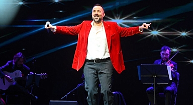 Ata Demirer Gazinosu ilk kez Ankara seyircisi ile buluşacak.