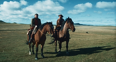 Sömürgeciler filmi Mubi'de gösterime giriyor