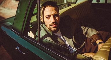 Anıl Durmuş'tan yeni şarkı: Acıyla Kucaklaştım