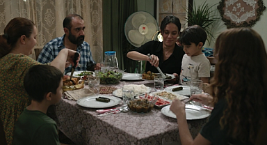 Cam Perde, festival gösterimleri sonrası seyirci ile buluşacak