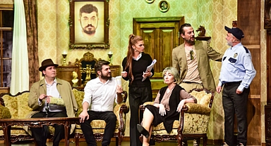 Şaşırt Beni sahnelenmeye devam ediyor