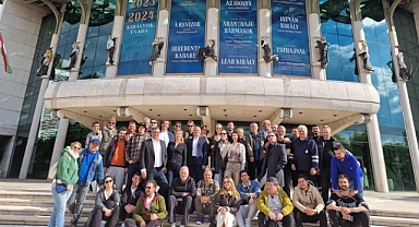 Savaş ve Barış, Macar seyirciler ile buluştu