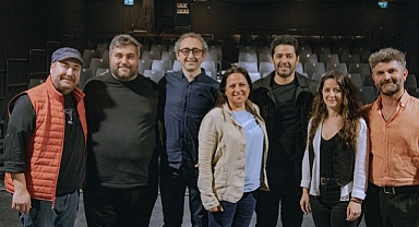 Tiyatro Kooperatifi Yönetim Kurulu'nda bayrak değişimi