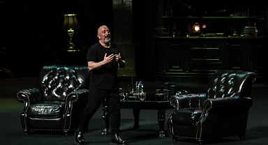 Cem Yılmaz son 2 gösterisiyle sezon finali yapıyor