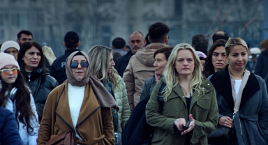 Emmy ödüllü Elisabeth Moss’a Haluk Bilginer eşlik edecek