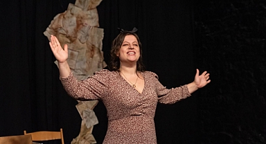 Kertenkelenin Ardından mayıs ayında da sahnede 