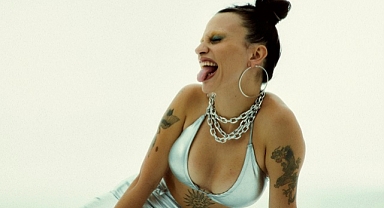 Melis Karaduman'dan yeni tekli: NaNaNa