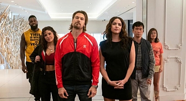 Netflix'in iptal ettiği dizi, platformun en çok izlenenlerinden biri oldu