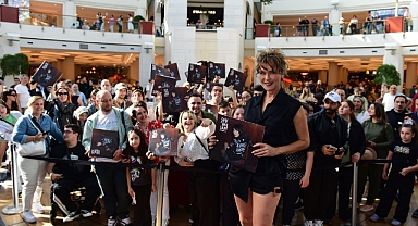 Şevval Sam: İki jenerasyon karşılıklı bu şarkıları birlikte söylesinler istedim