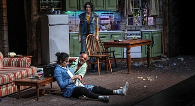 Timsah Ateşi oyunu İzmir’de sahnelenecek