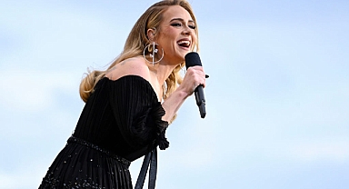 Adele müziğe ara veriyor