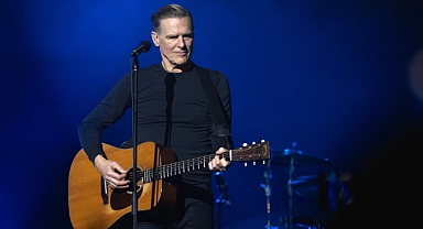 Bryan Adams bir kez daha İstanbul'da konser verecek