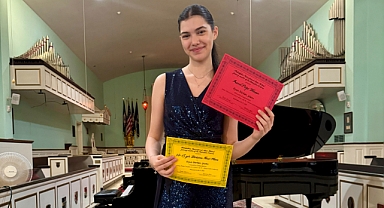 İlyun Bürkev’e Philadelphia Müzik Festivali’nden iki büyük ödül