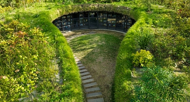 Japonya’daki yeraltı kütüphanesi dikkat çekiyor