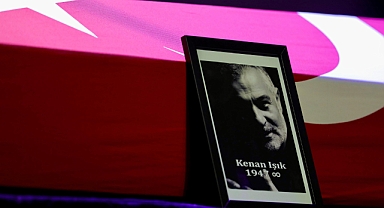 Kenan Işık için Taksim AKM’de anma töreni düzenlendi