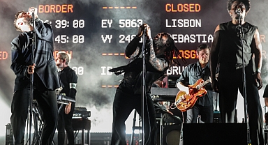 Massive Attack, dünya gündemini İstanbul'a taşıdı