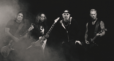Metallica grubunun eski albümü rekor kırdı