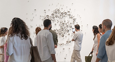 Olafur Eliasson’un “Senin beklenmedik karşılaşman” sergisini bir ayda 70 bin kişi gezdi 