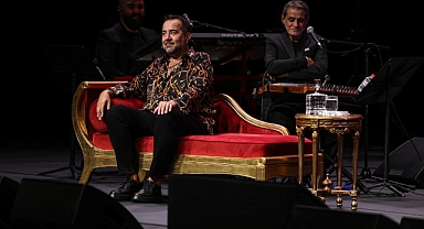 Ata Demirer Gazinosu yeni sezona kapalı gişe başladı