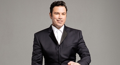 Ünlü tenor Mario Frangoulis İstanbul'da konser verecek