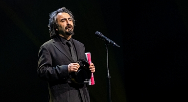 Tavşan İmparatorluğu, Tallinn'den ödülle döndü