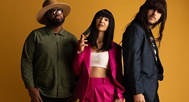 Biletleri tükenmişti: Khruangbin’den ikinci konser