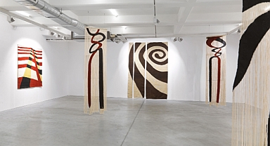 Dokuma sanatına farklı bir bakış: Zamanla Dokunanlar sergisi İstanbul’da