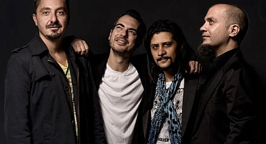 mor ve ötesi'nden İzmir'de stadyum konseri