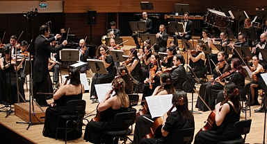 Olten Filarmoni Orkestrası Cem Mansur yönetiminde yeniden sahnede