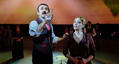 Afife Jale’nin sahnedeki direnişi mayıs ayında da devam ediyor