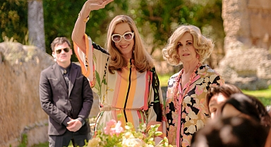 Capri Adası'nda düğün, gizem ve sırlar: Another Simple Favor