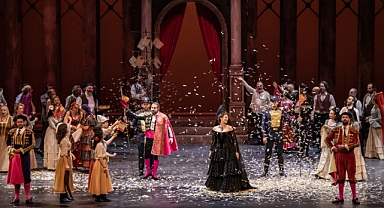 Carmen operası nisan ayı boyunca sahnede