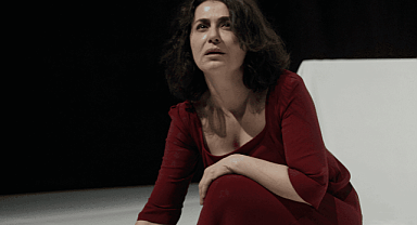  Füruğ Ferruhzad’ı anlatan Yaralarım Aşktandır oyunu 4 Mayıs’ta Moda Sahnesi’nde