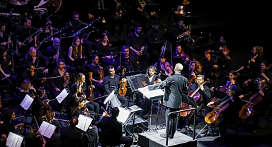 İstanbul'da Harry Potter ve Felsefe Taşı film konseri: 13 bin kişi etkinliğe katıldı