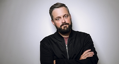 Nate Bargatze, 77. Emmy Ödülleri’nin sunucusu oldu