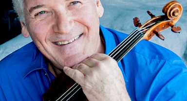 Pinchas Zukerman, CRR Konser Salonu’nda Sinfonia Varsovia ile sahne alacak