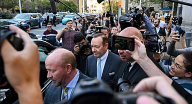 Kevin Spacey 20 sonra yönetmen koltuğunda: Tartışmalı dönüş sürüyor
