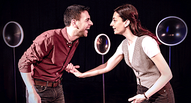 Takımyıldızları tiyatro oyunu Minoa Pera’da seyirciyle buluşuyor